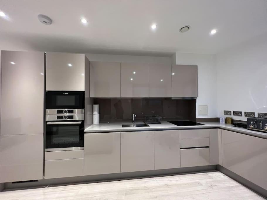 2 Bed Penthouse Style Londen
